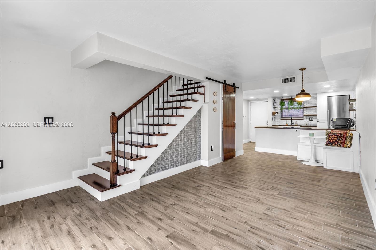 465 Swallow Dr # 10 — Photo 2