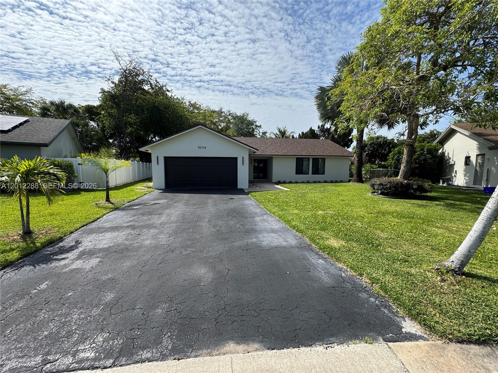 9234 Southampton Pl, Boca Raton FL 33434