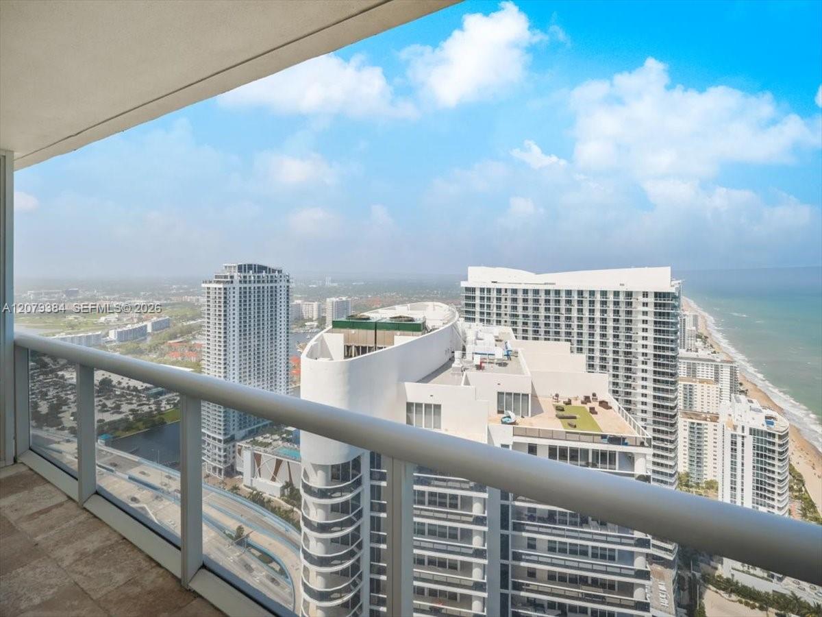 1830 S Ocean Dr # 5009 — Photo 2