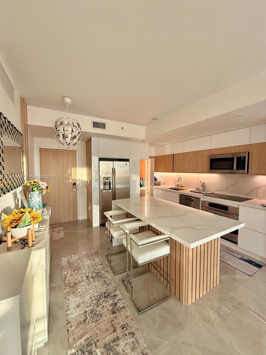 90 SW 3rd St # 3306 — Photo 3