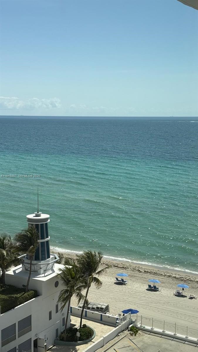 3505 S Ocean Dr # 1010 — Photo 2