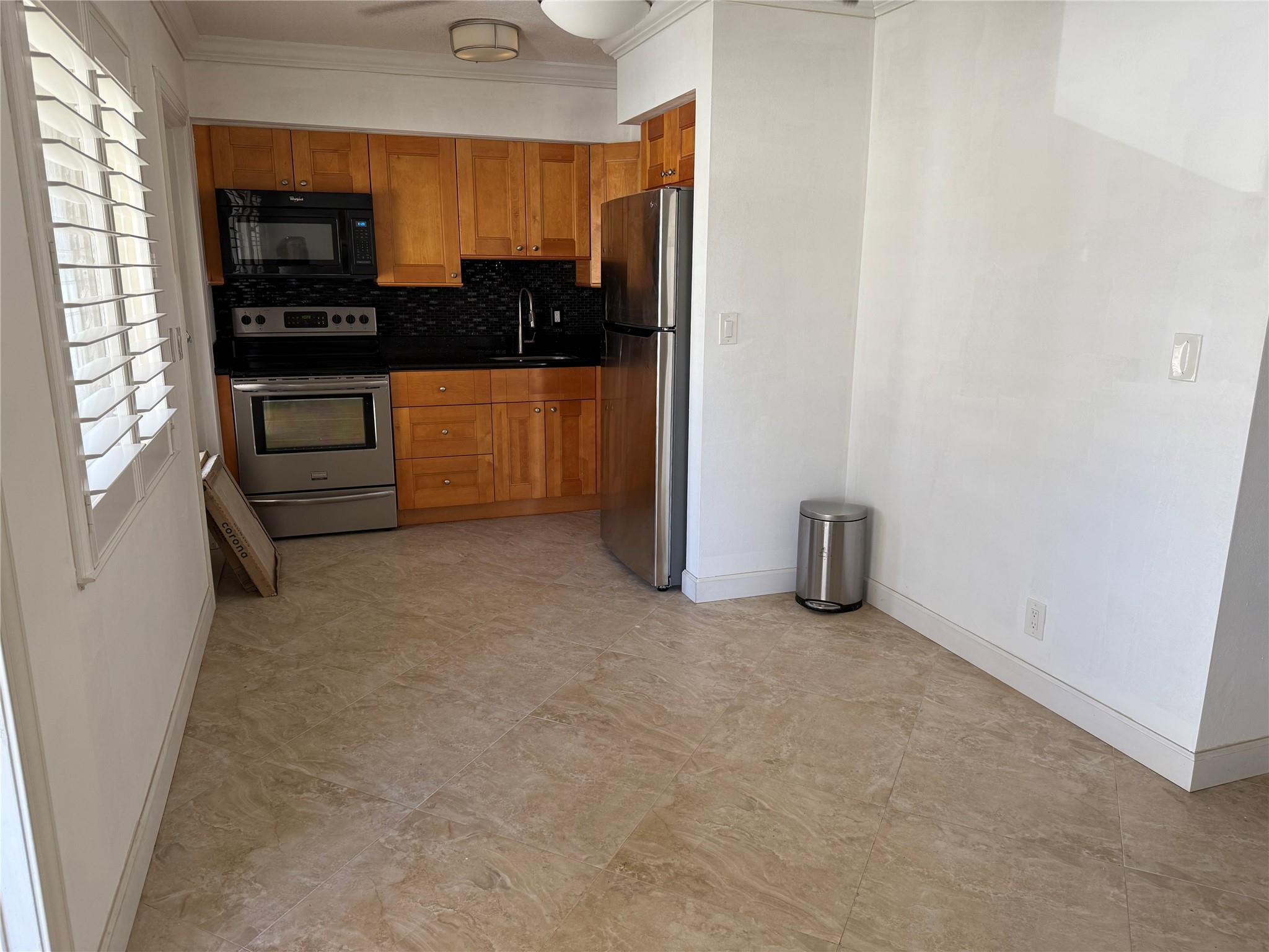2131 NE 42nd Court # 202e — Photo 3