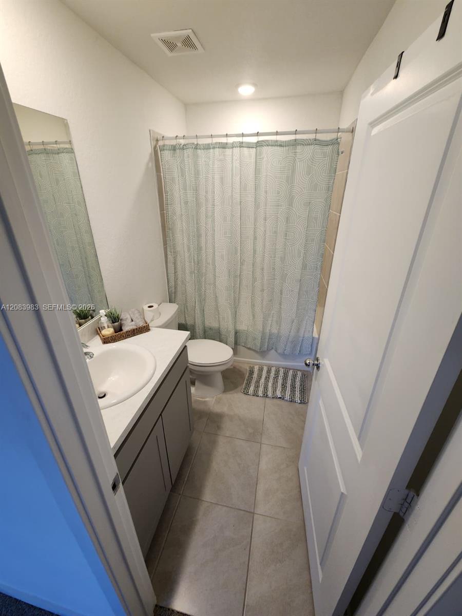 326 NE 1st Dr — Photo 3