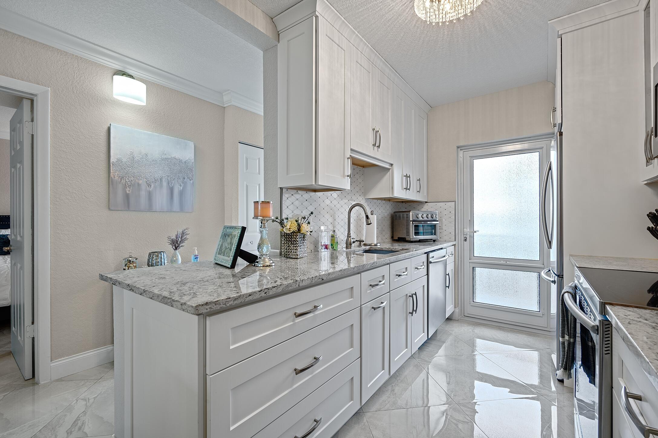 1910 S Ocean Boulevard # 204 — Photo 3