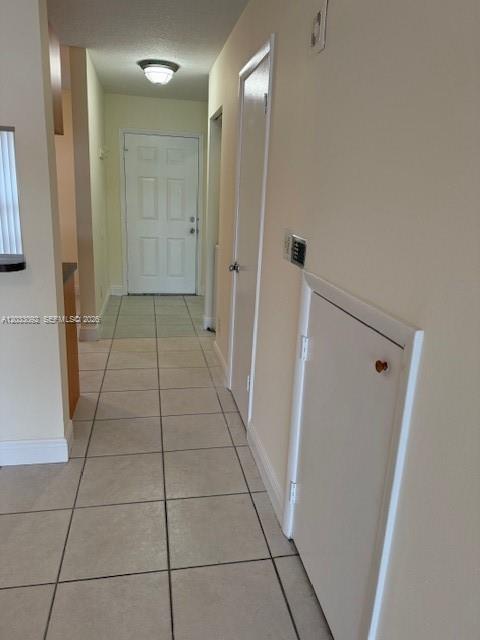 2856 Cambridge Ln # 2856 — Photo 2