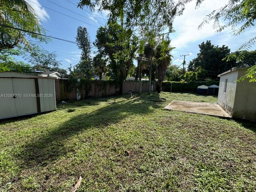 6100 Monroe St — Photo 3