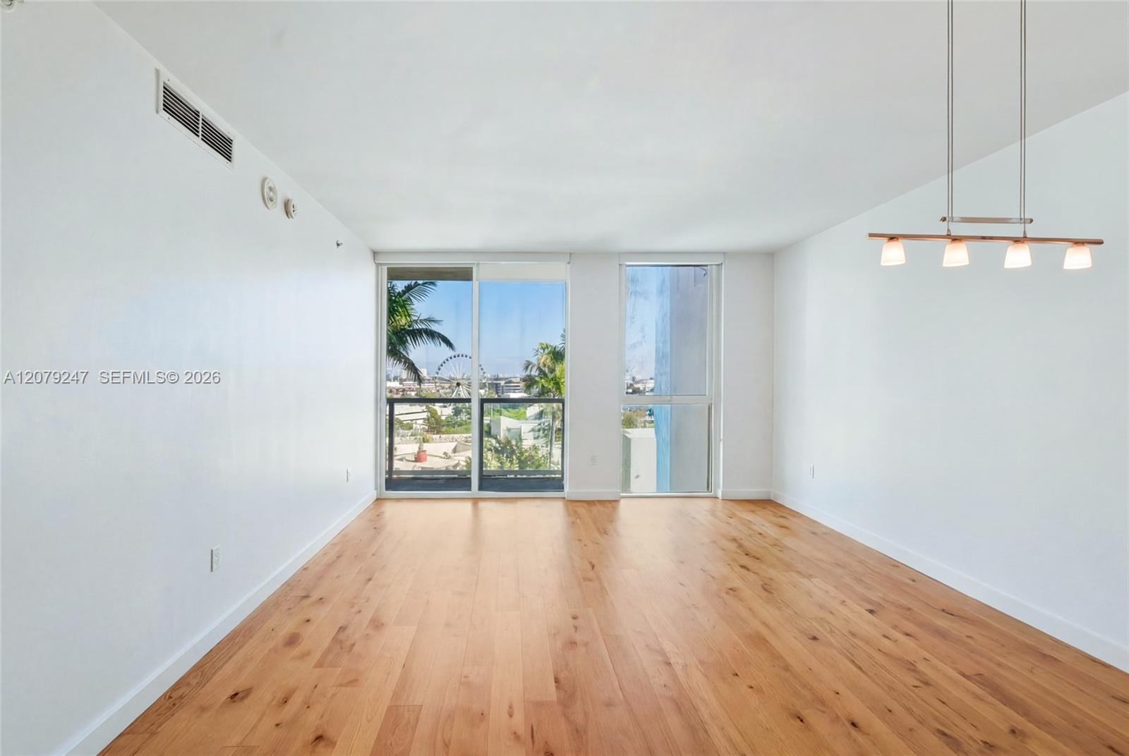 253 NE 2nd St # 1007 — Photo 2