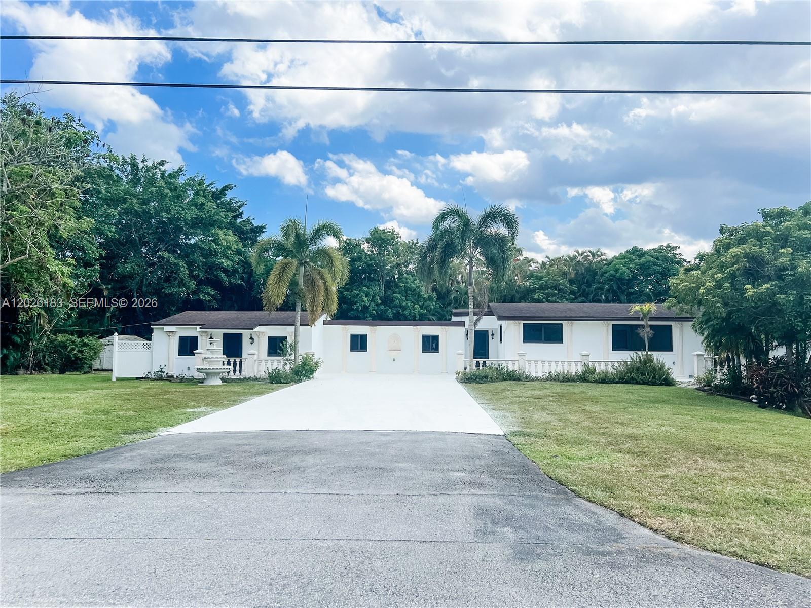 12200 NW 20th Ct, Plantation FL 33323