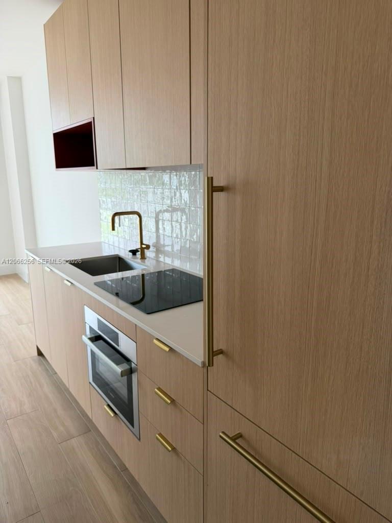 90 NE 32nd ST # 807, Miami FL 33145