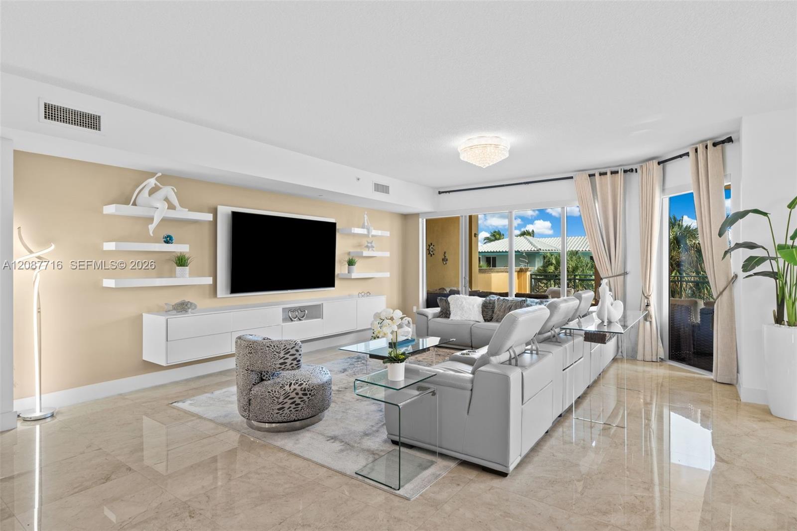 3415 N Ocean Dr # 204 — Photo 4