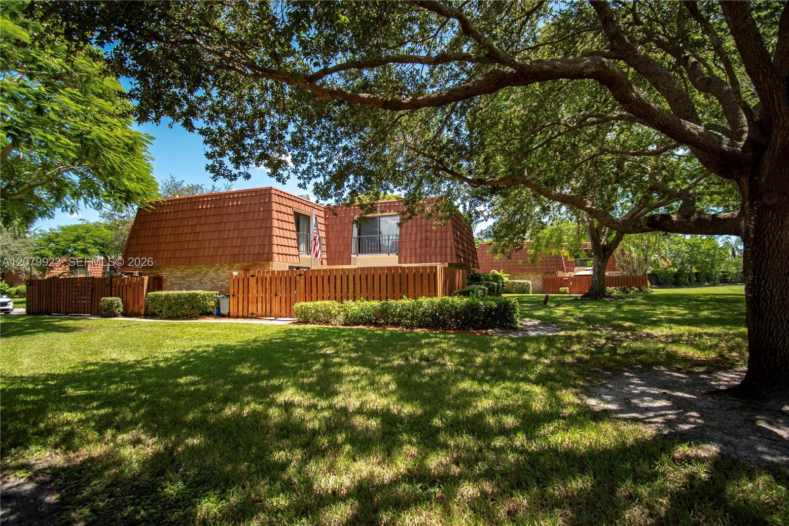 1830 San Juan Dr # B — Photo 2