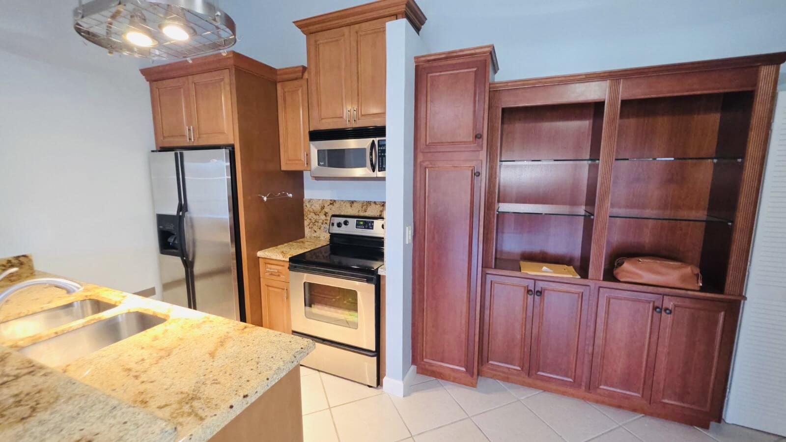 6314 CHASEWOOD Drive # E — Photo 3