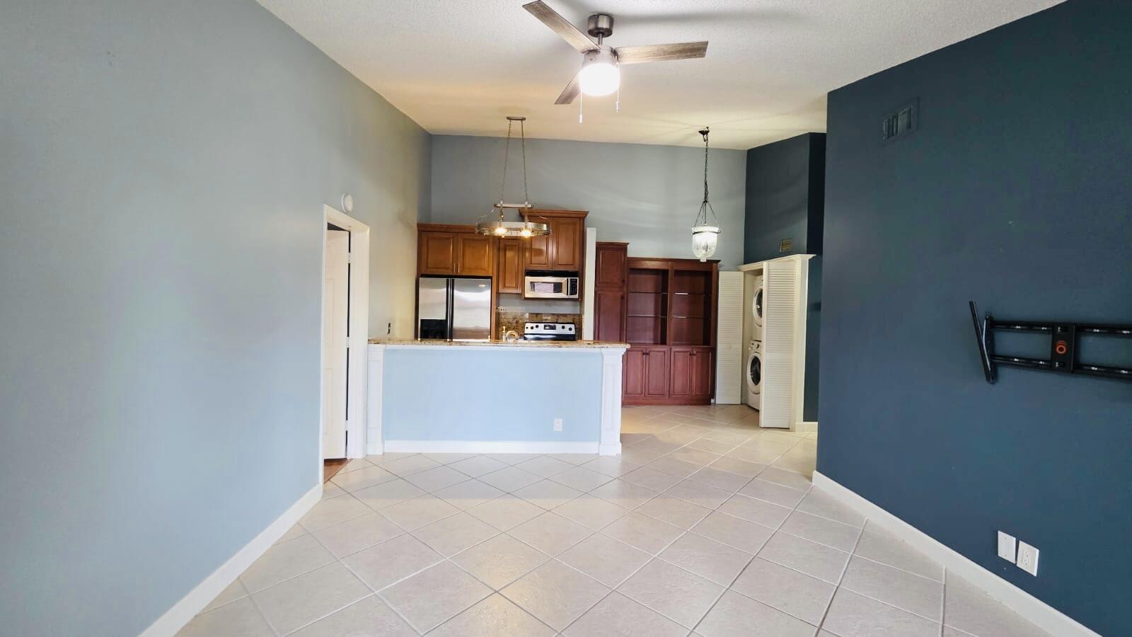 6314 CHASEWOOD Drive # E — Photo 2