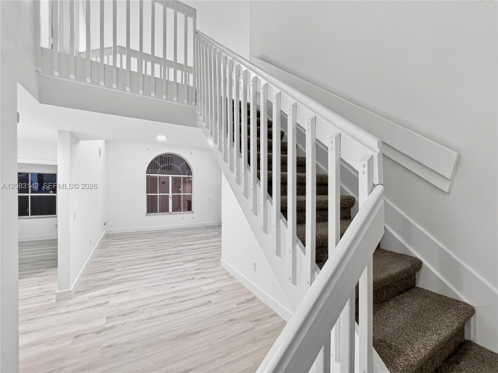 3215 N 36th Ave — Photo 5