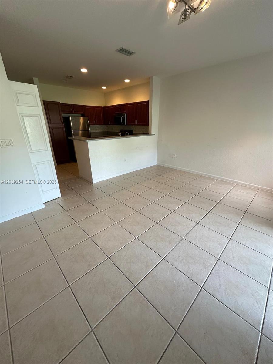 3021 NW 30th Ter # 3021 — Photo 4