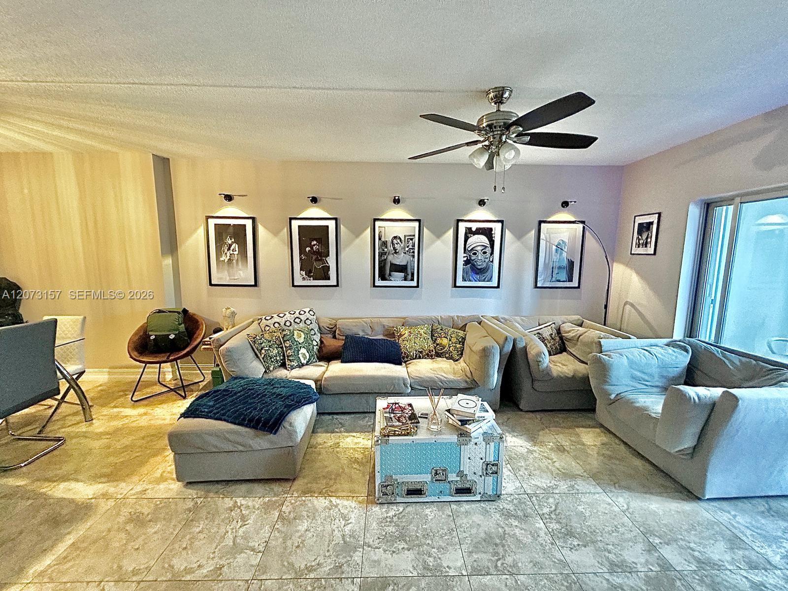 3800 Hillcrest Dr # 315, Hollywood FL 33021