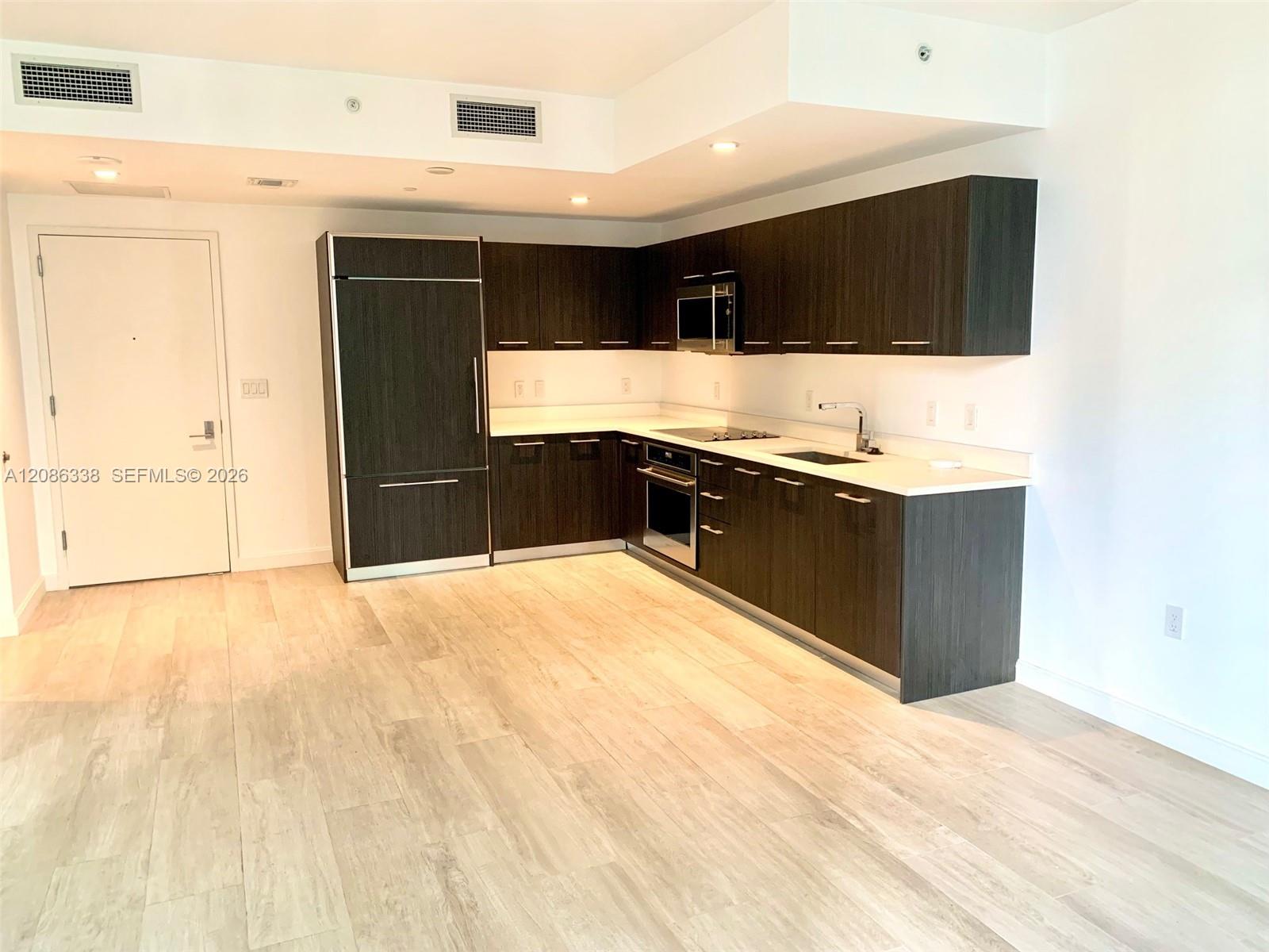55 SW 9th St # 1707 — Photo 2