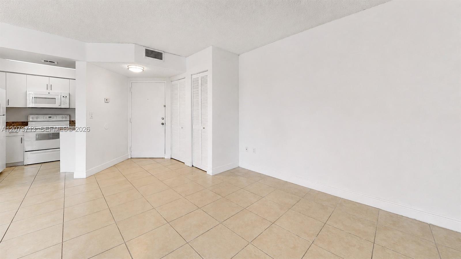 8215 SW 152nd Ave # 205 — Photo 2