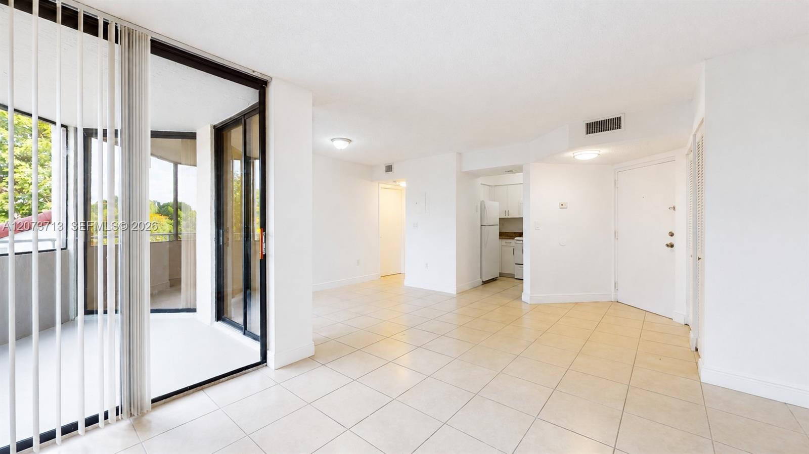 8215 SW 152nd Ave # 205 — Photo 4