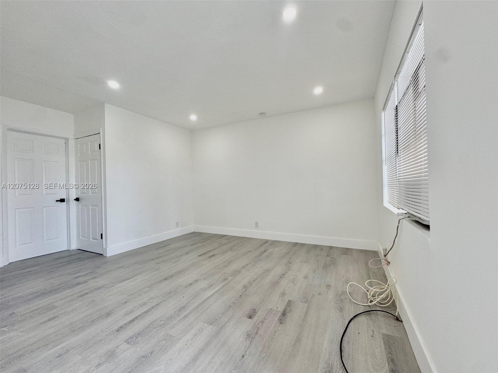 417 NW 2nd Ave # 000 — Photo 3