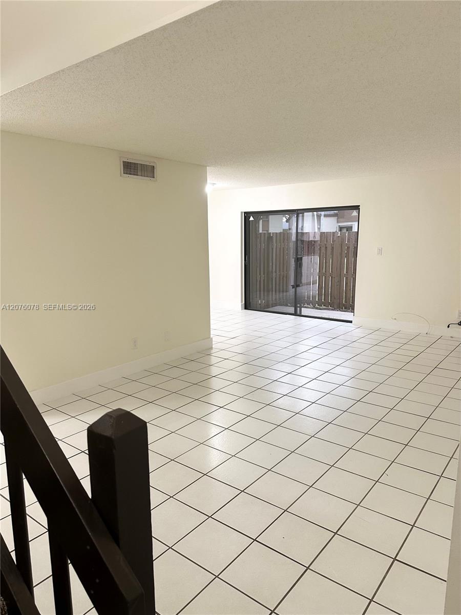 11313 SW 109th Rd # B — Photo 4