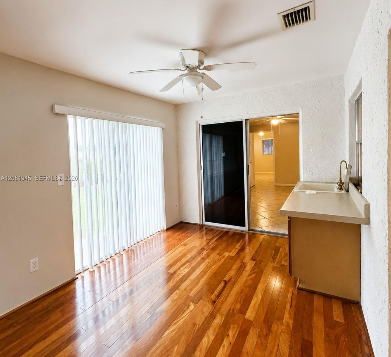 5156 Michael Dr — Photo 4