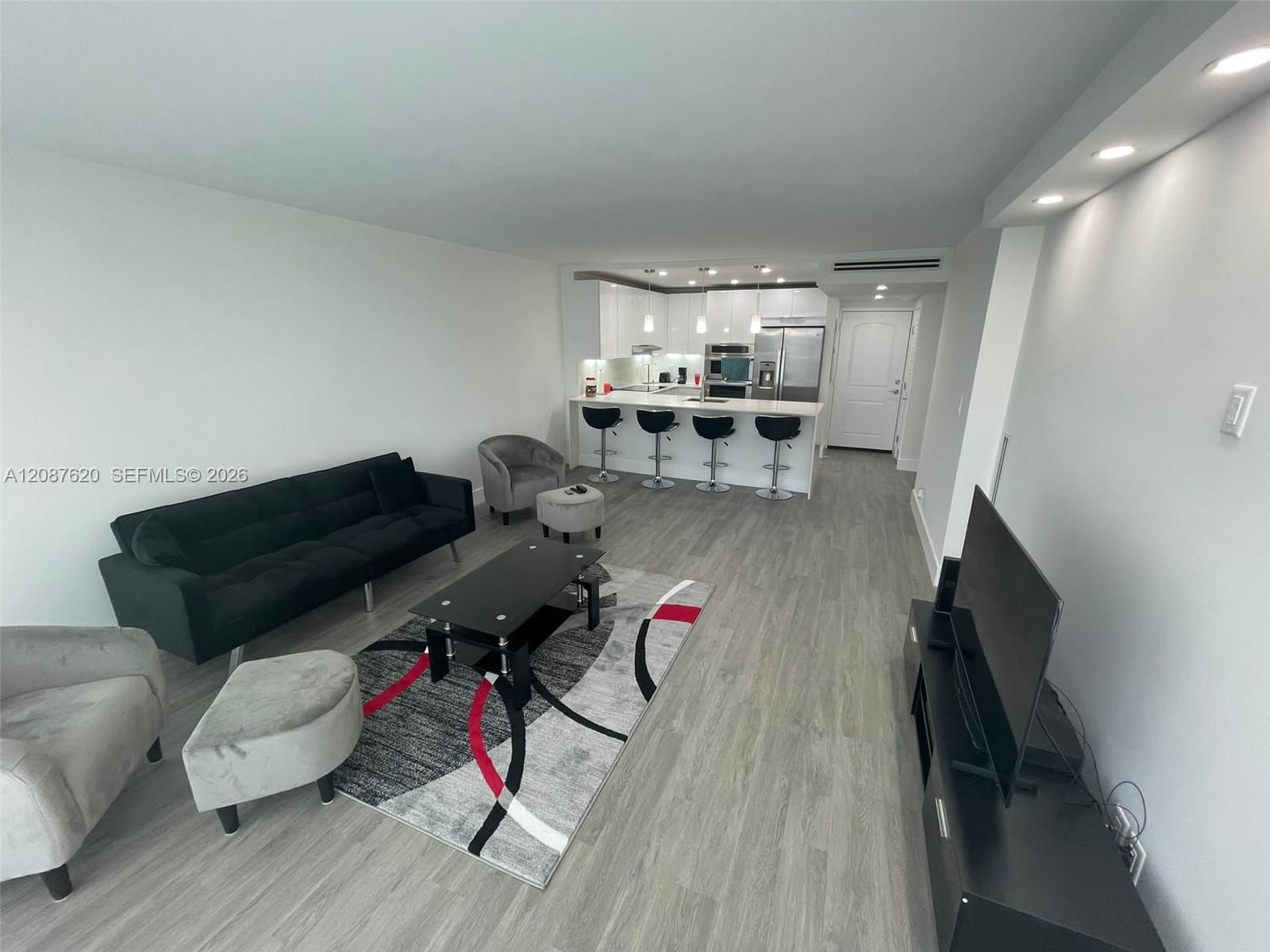 100 Bayview Dr # 1123 — Photo 3