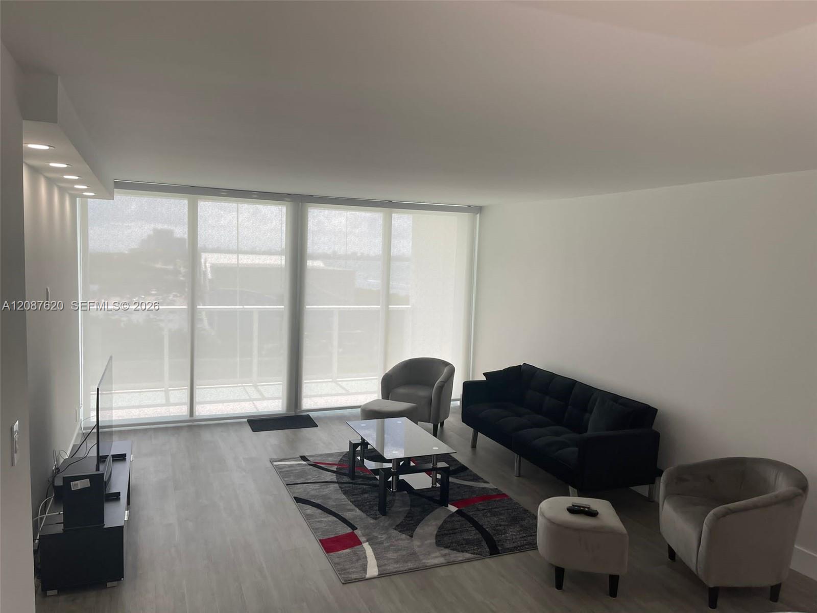 100 Bayview Dr # 1123 — Photo 4