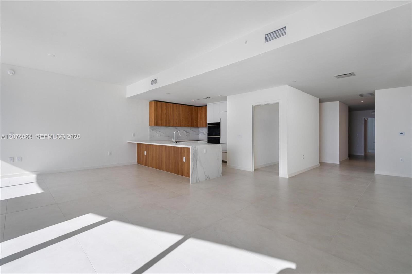 1400 Biscayne Blvd # 4504 — Photo 5