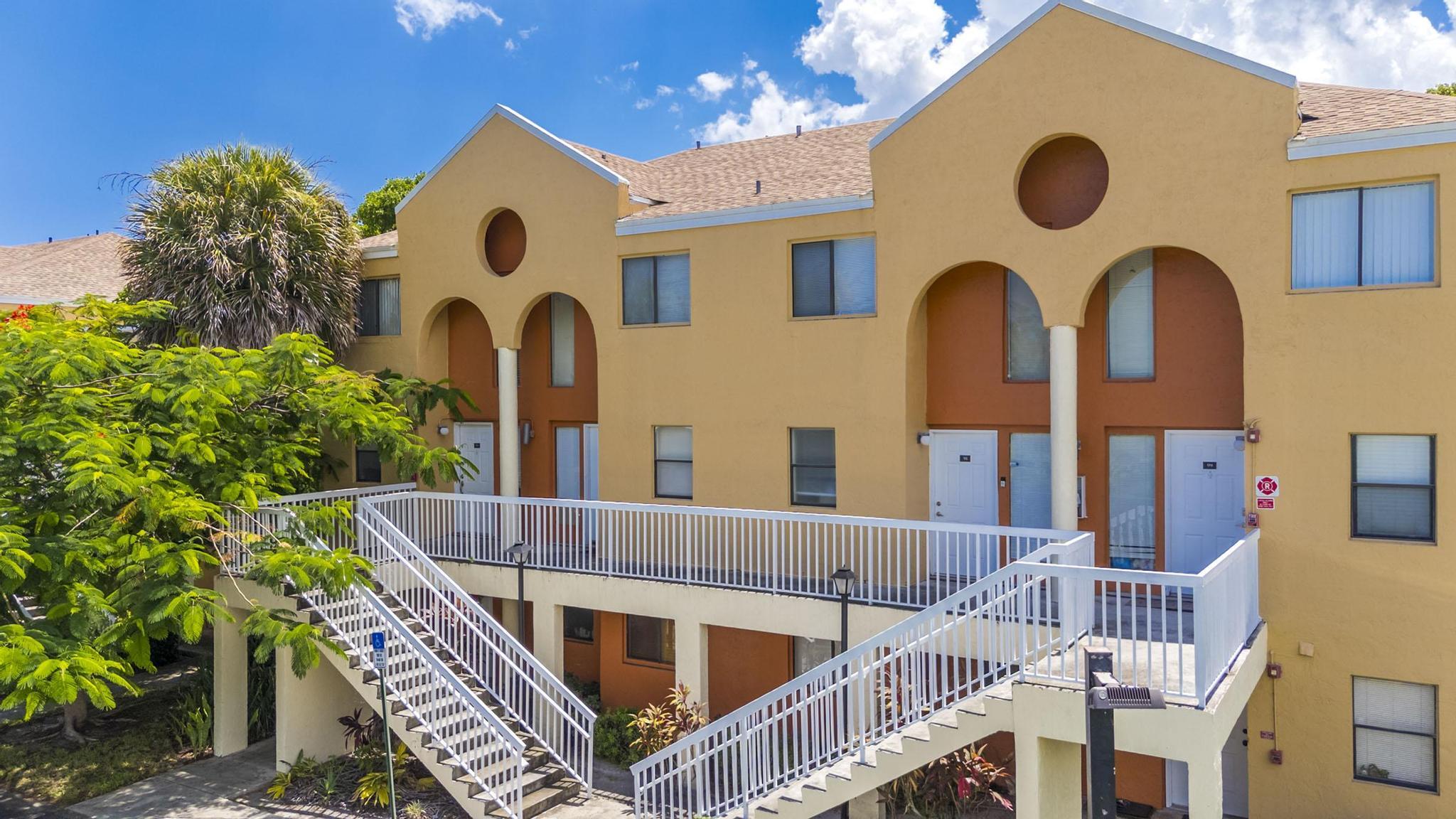 5200 NW 31ST Avenue # 96, Fort Lauderdale FL 33309