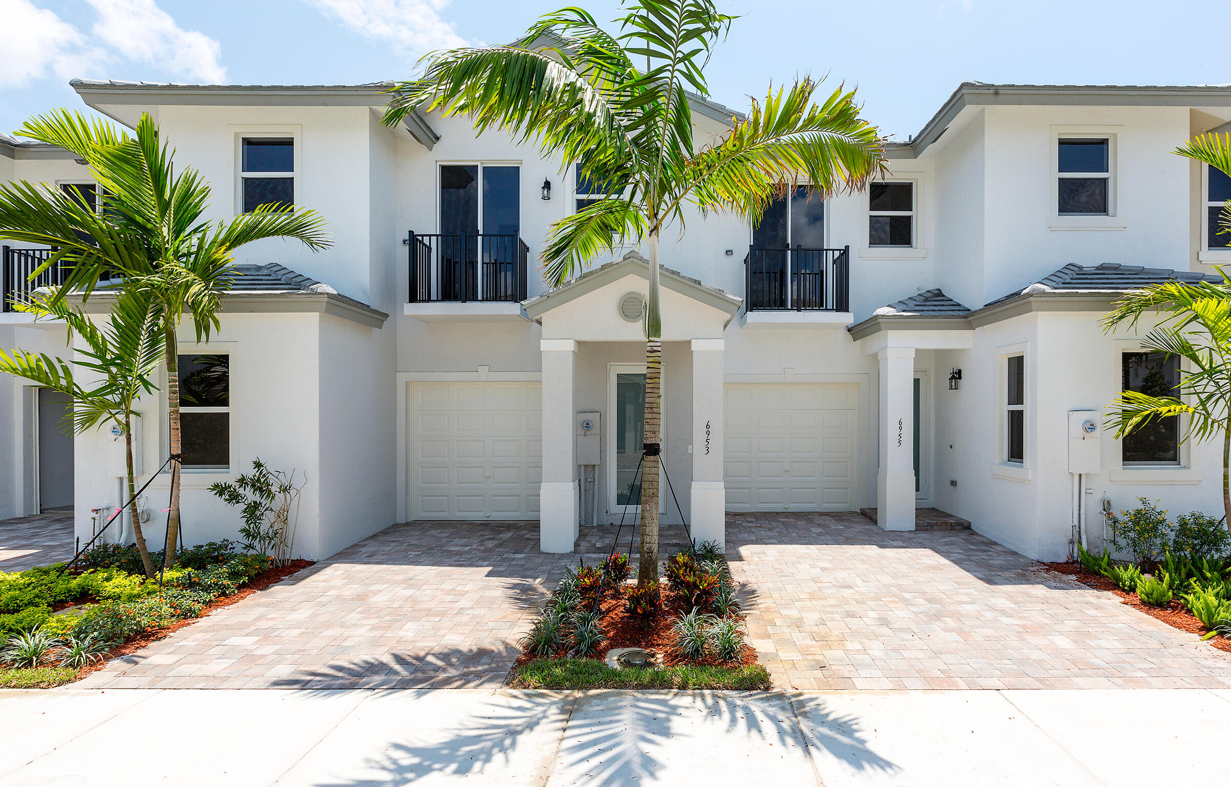 6979 Pines Circle # 35, Coconut Creek FL 33073