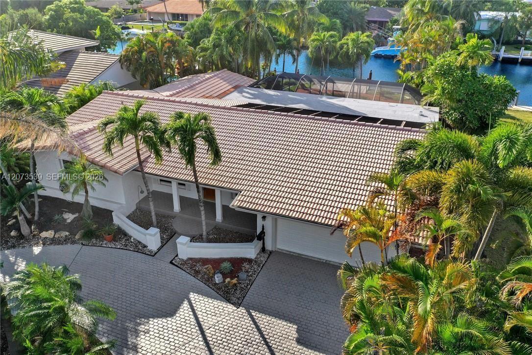 612 Hibiscus Dr — Photo 4