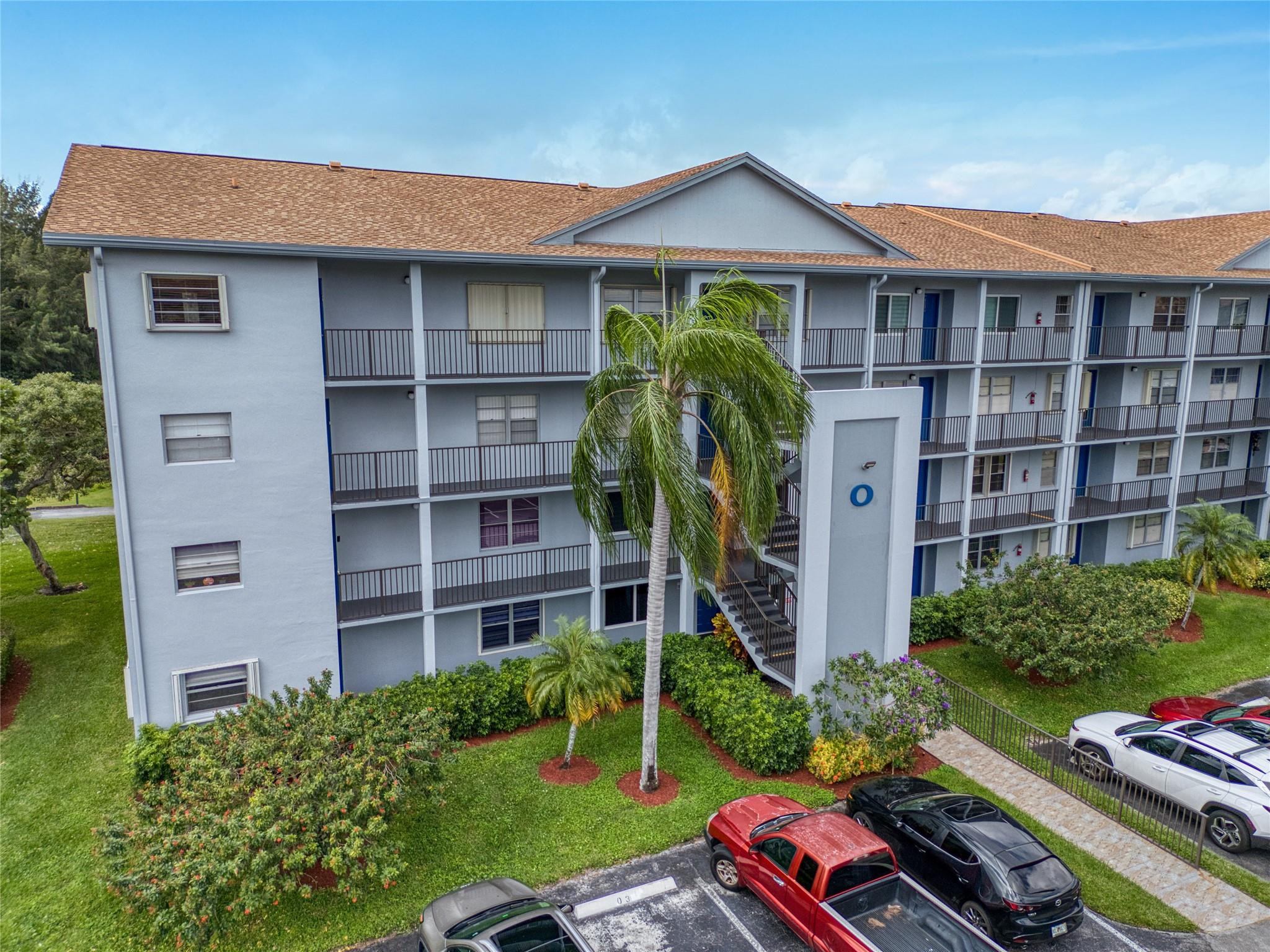 800 SW 125th Way # 202, Pembroke Pines FL 33027