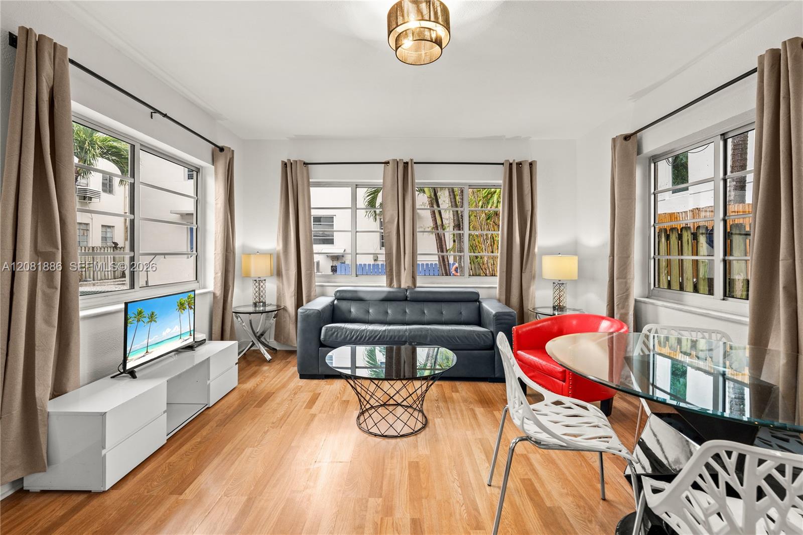 1032 Michigan Ave # C — Photo 3