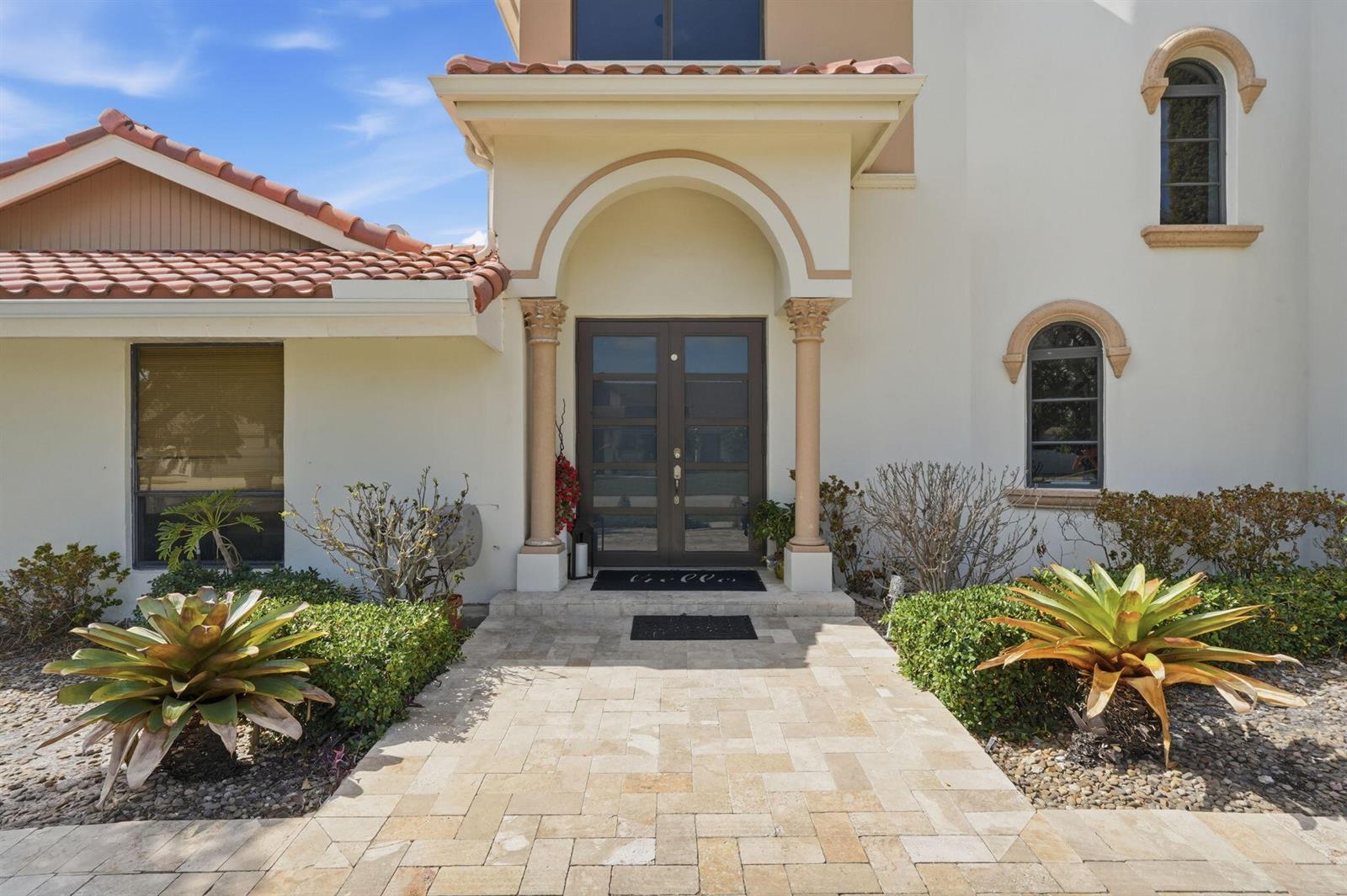 4-web-or-mls-1500_SW_15th_St_004