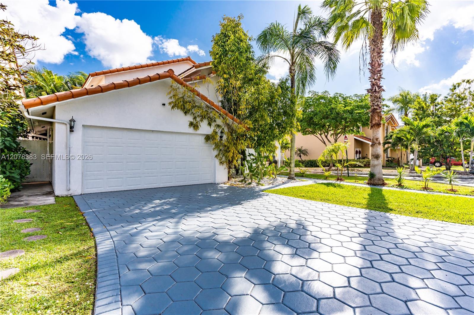 8909 SW 108th Cir Ct — Photo 4