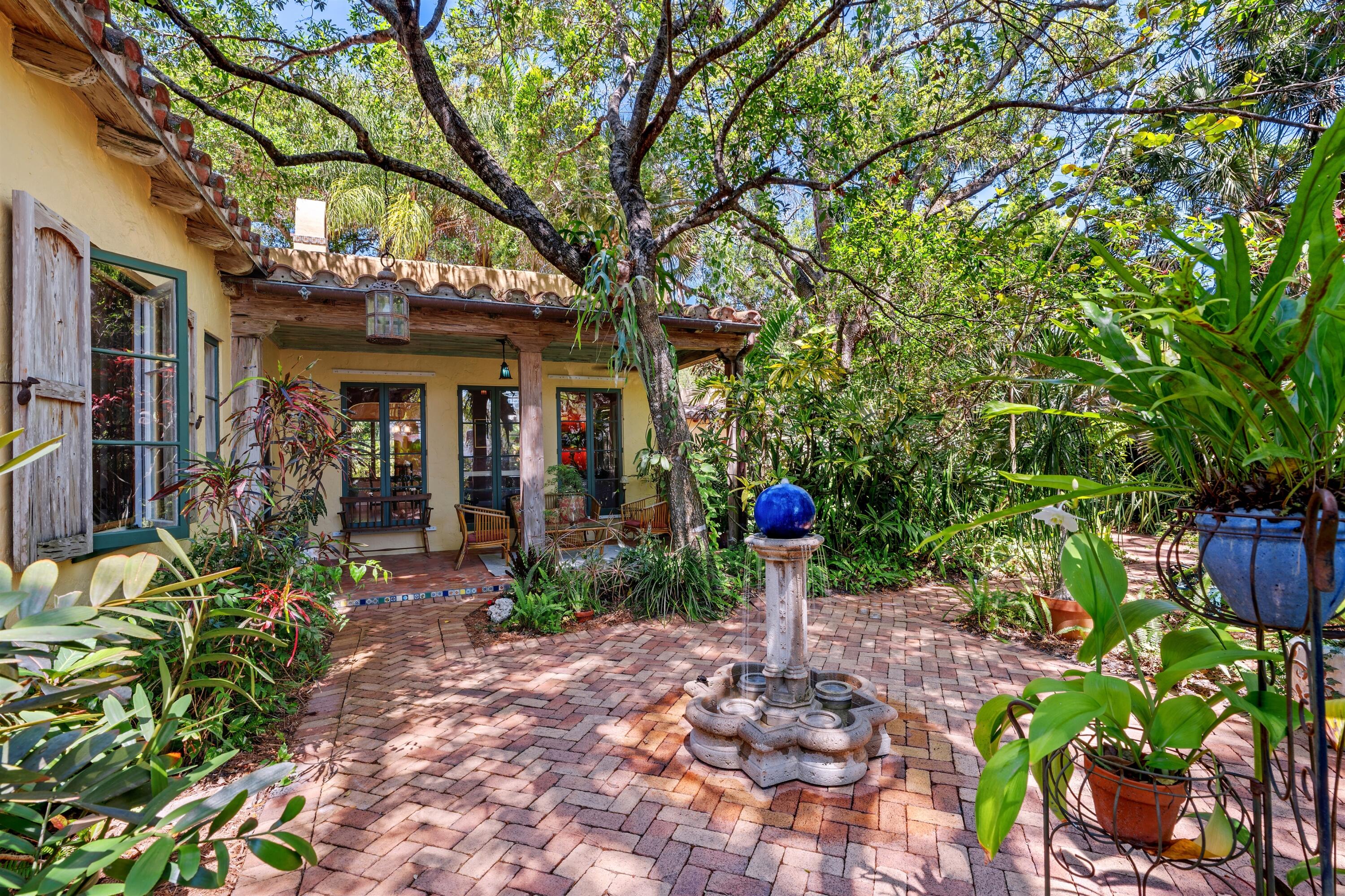 825 Alamanda Street, Boca Raton FL 33486