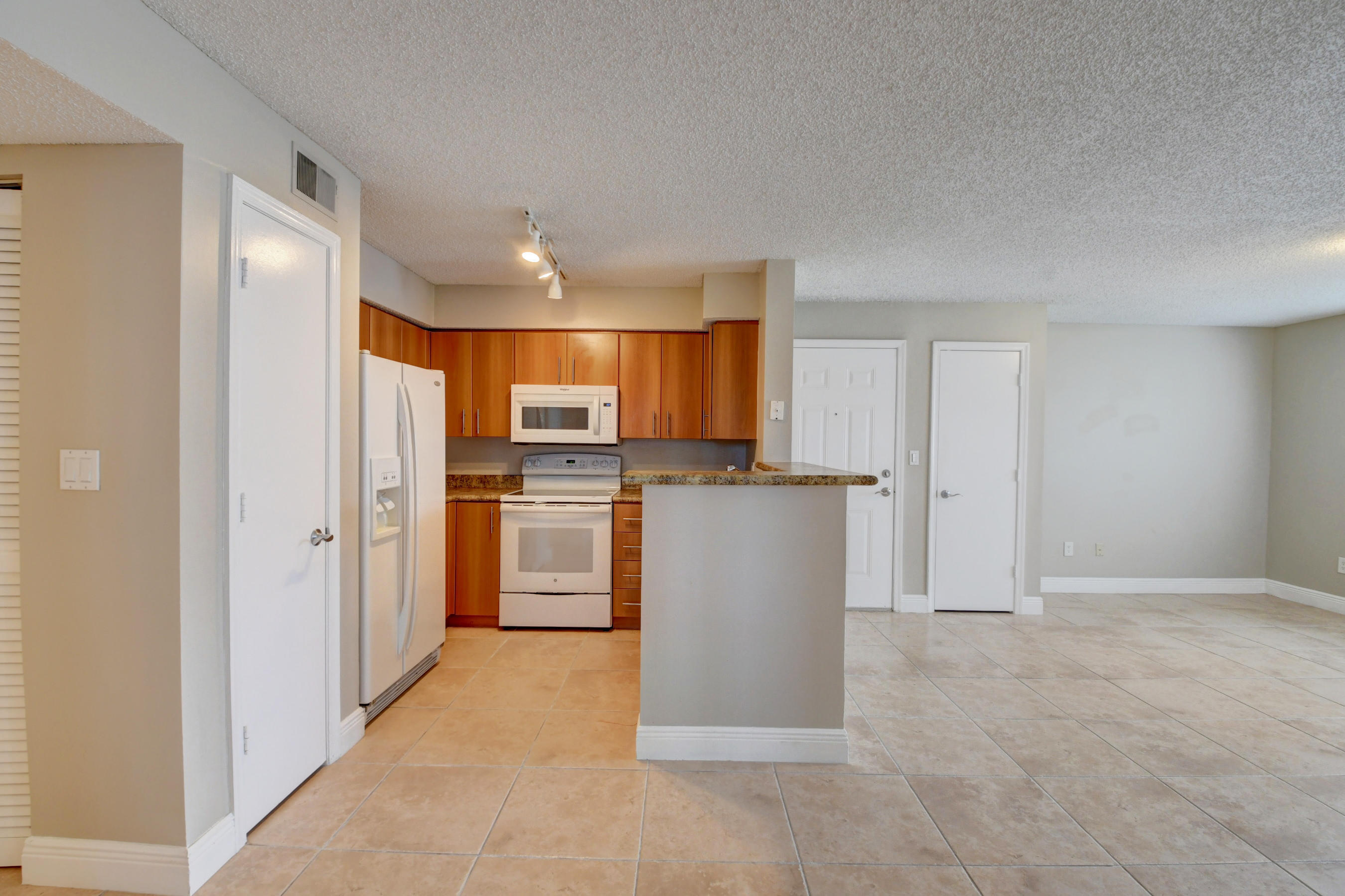1365 Crystal Way # A — Photo 5
