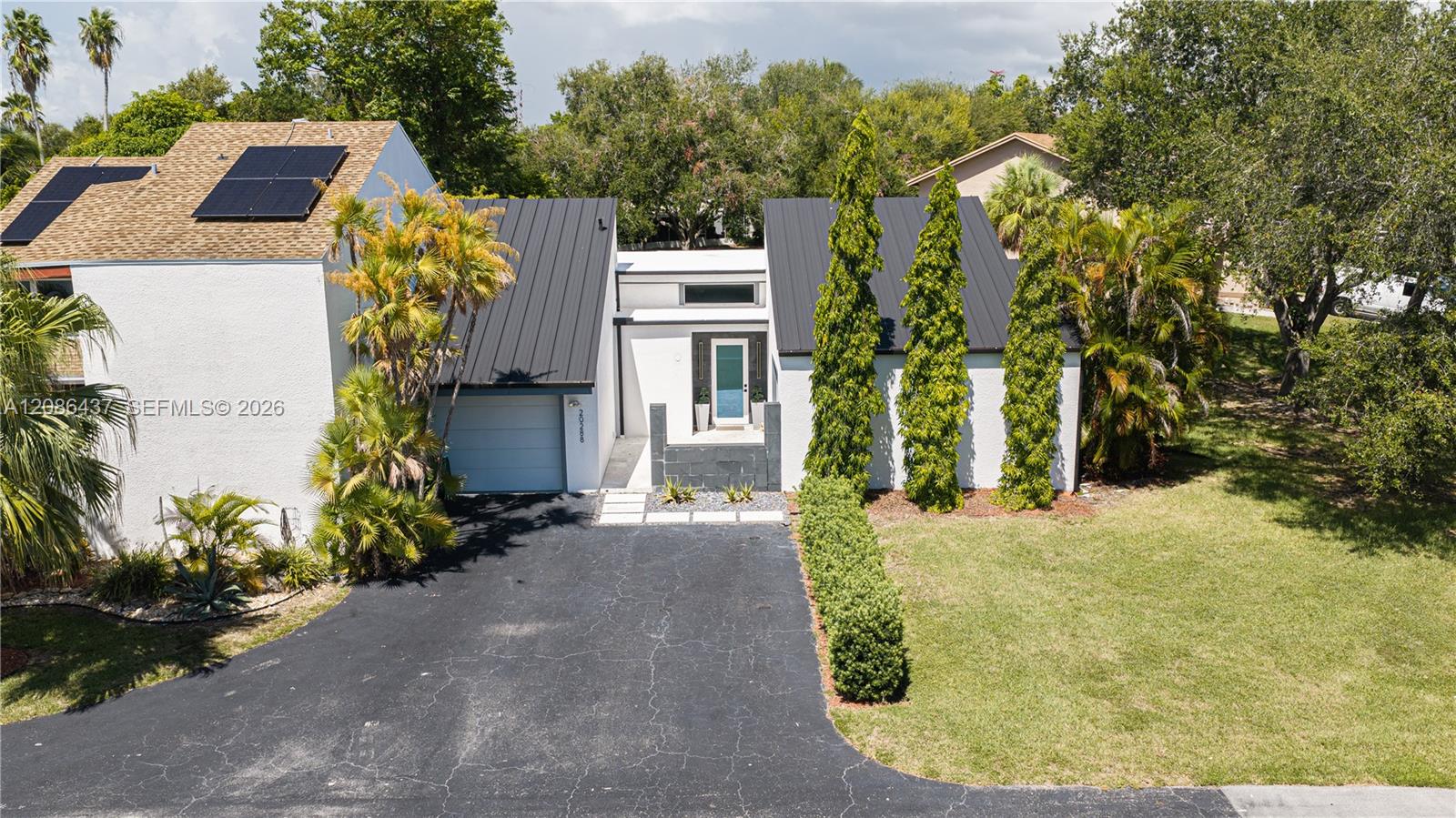 20288 SW 85th Ave — Photo 3