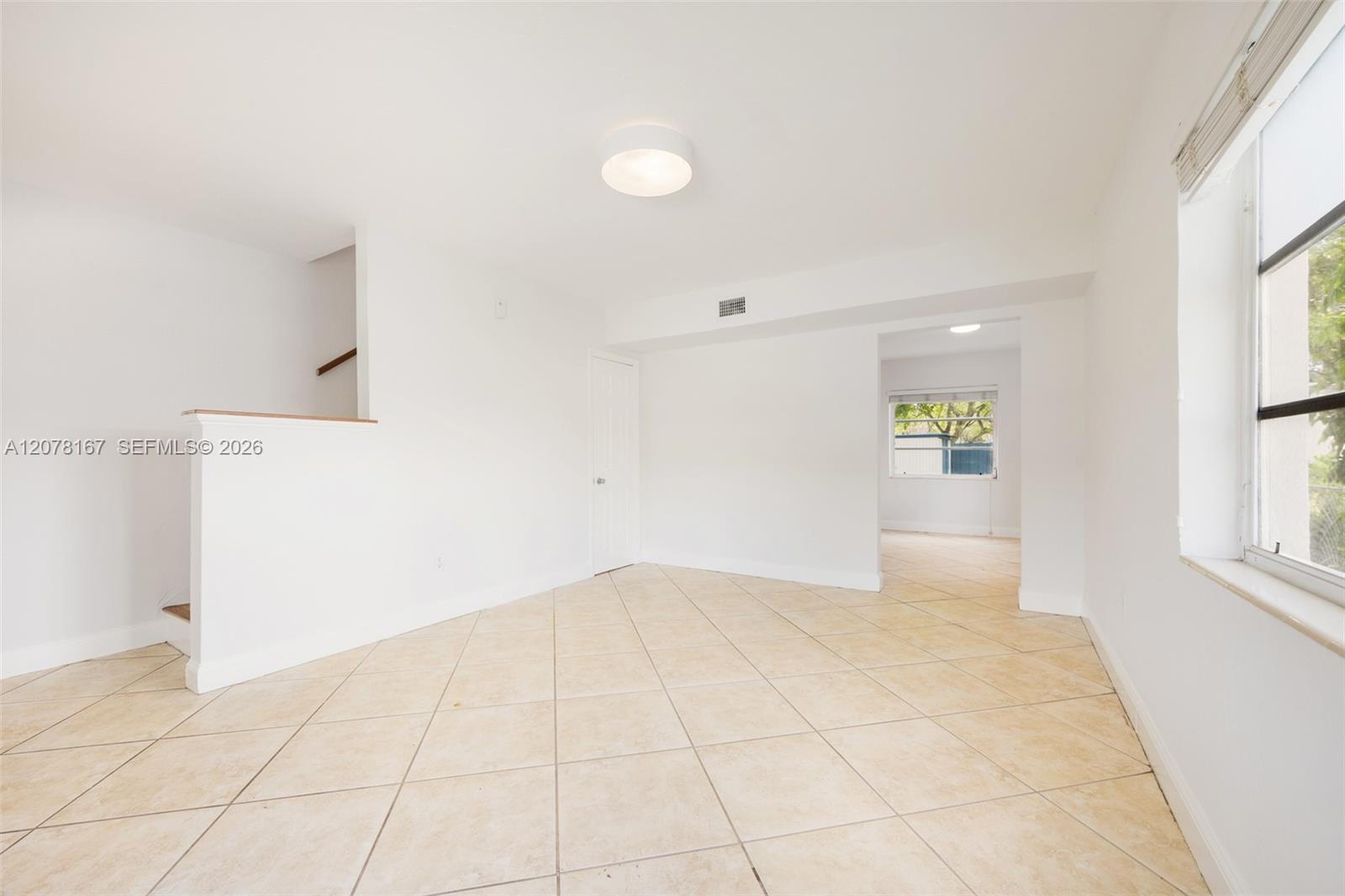 2332 SW 26th Ln — Photo 4