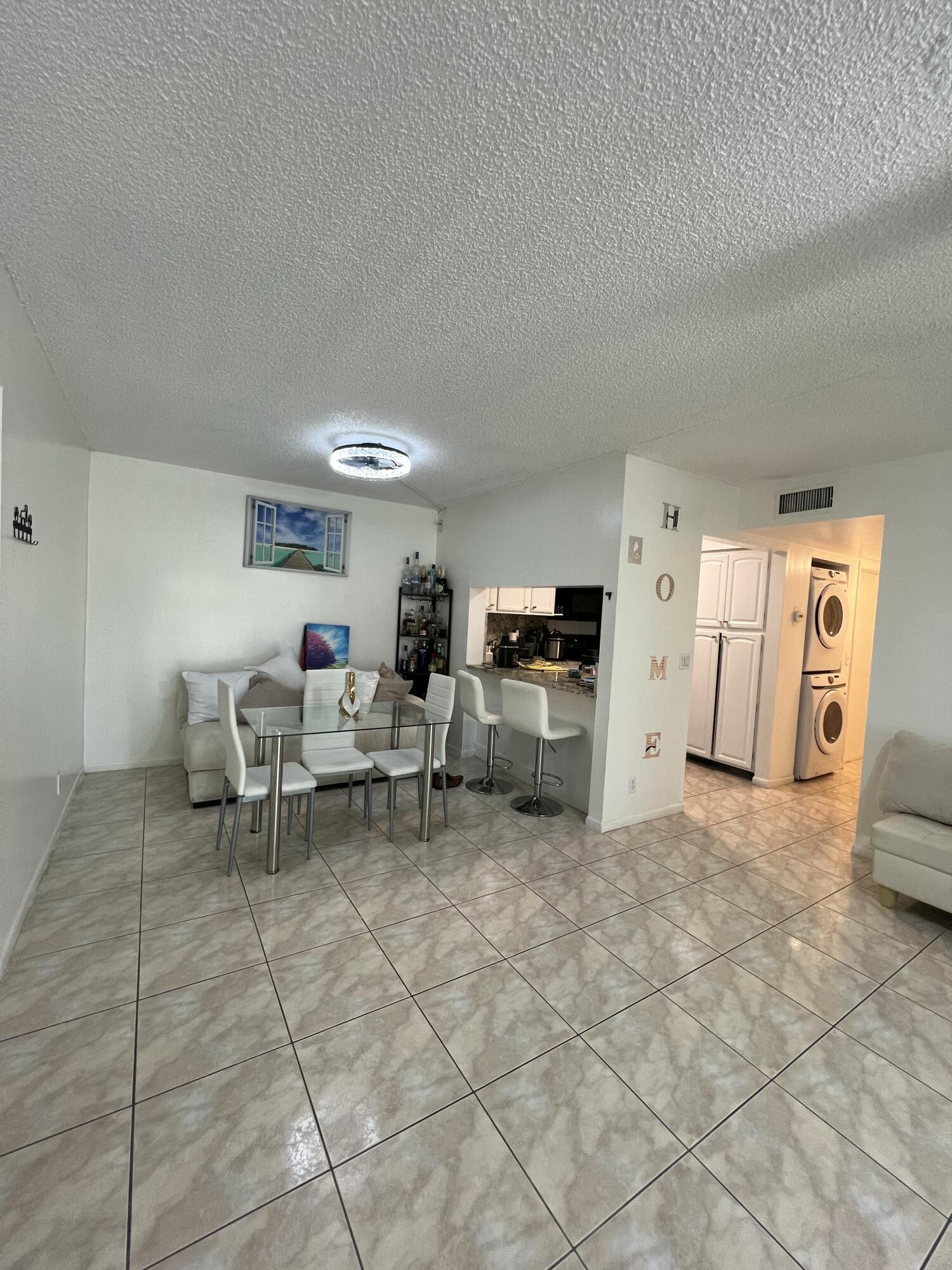 1007 GREEN PINE Boulevard # D2 — Photo 5