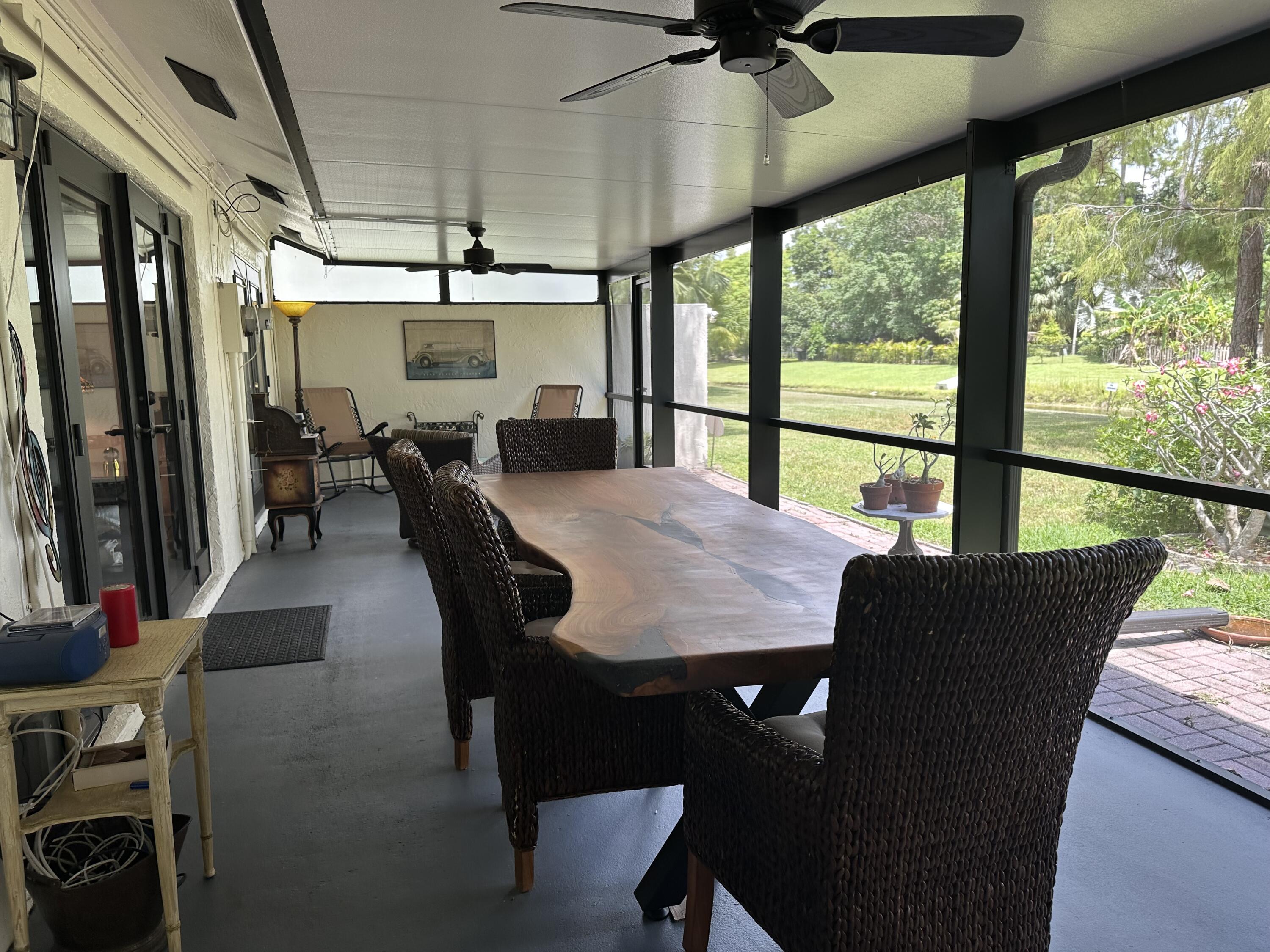 319 WOOD DALE Drive — Photo 3