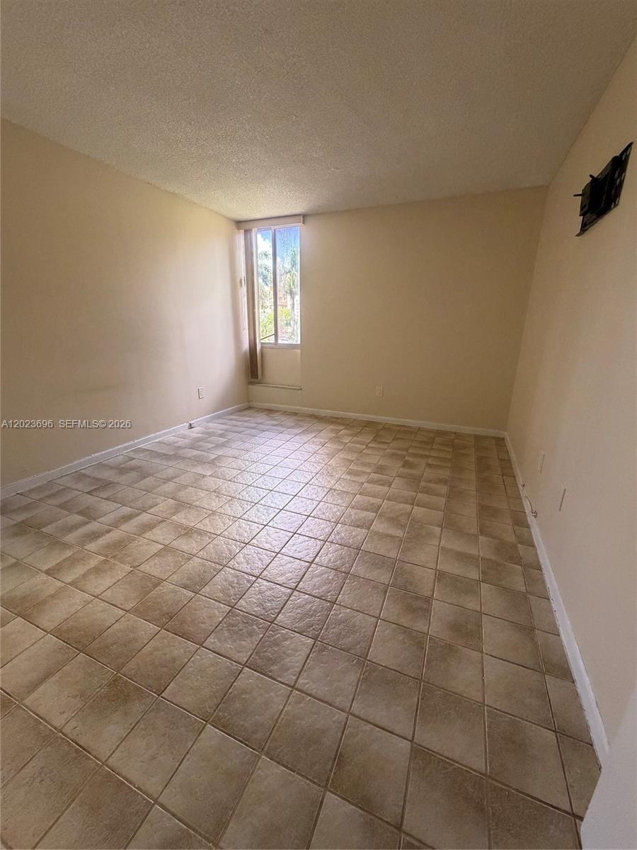 9150 Fontainebleau Blvd # 2 — Photo 5