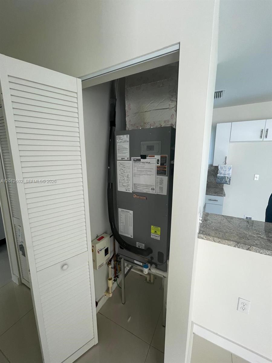2121 NW 72nd St # 2121 — Photo 3