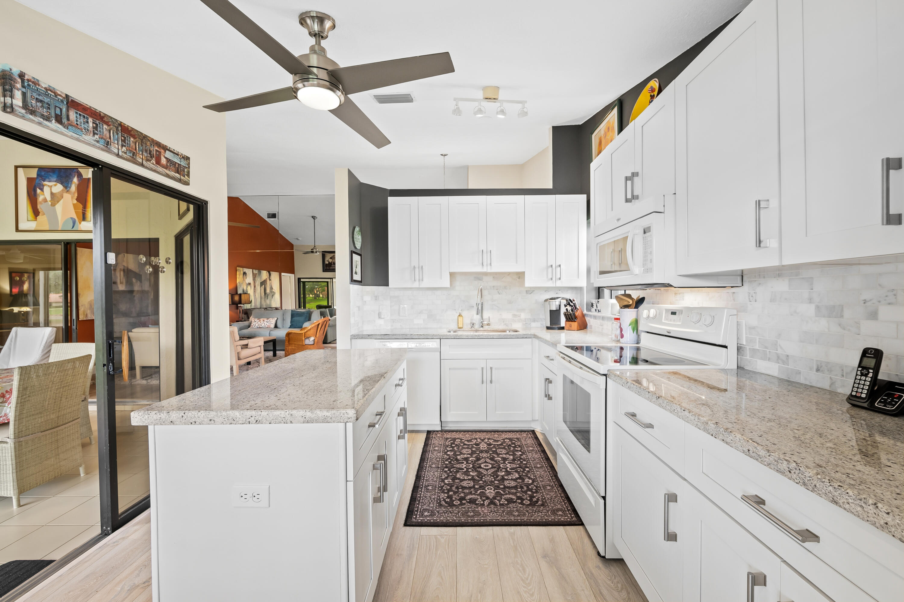 8209 WATERLINE Drive — Photo 4
