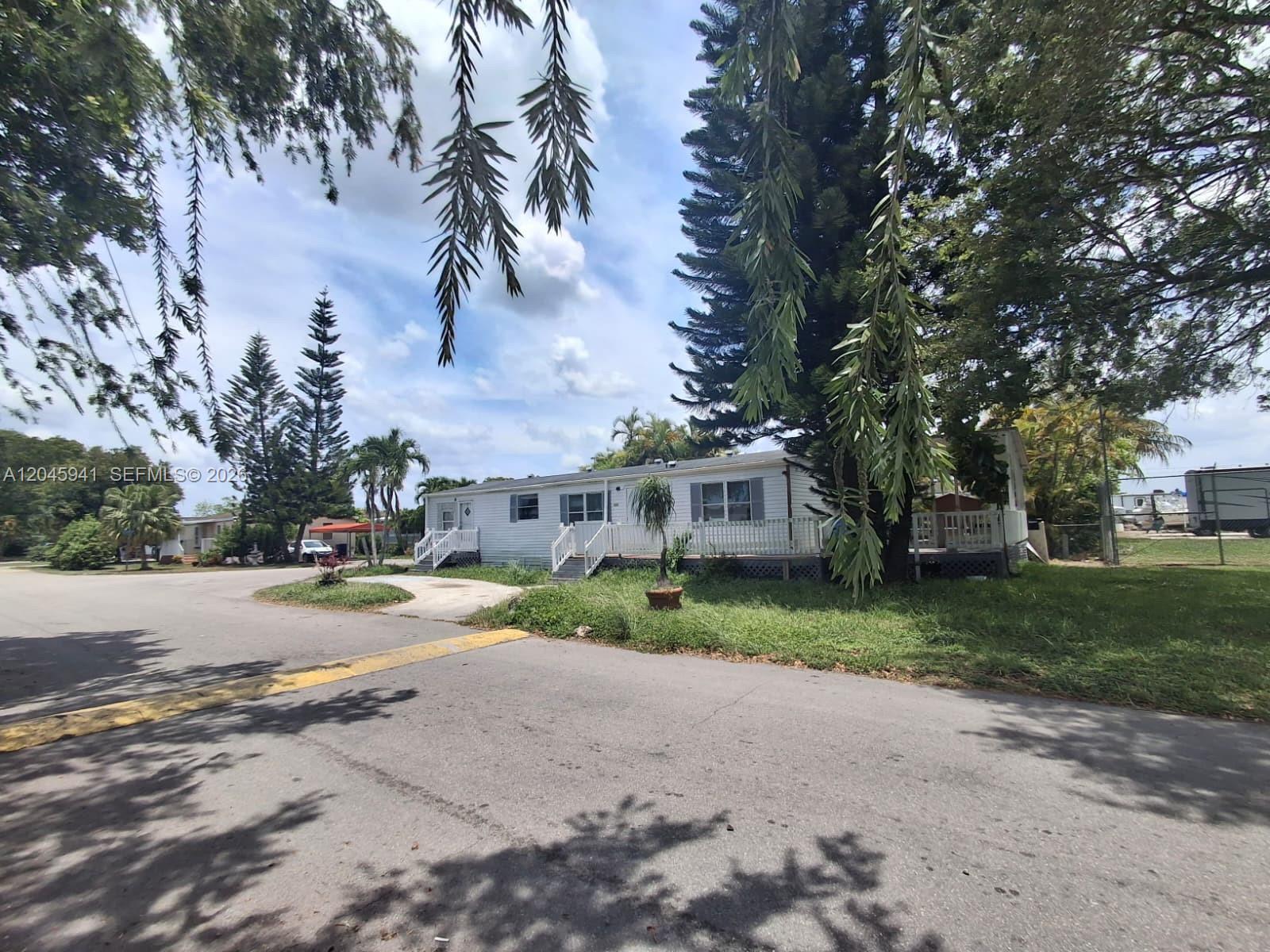19800 SW 180 Ave — Photo 2