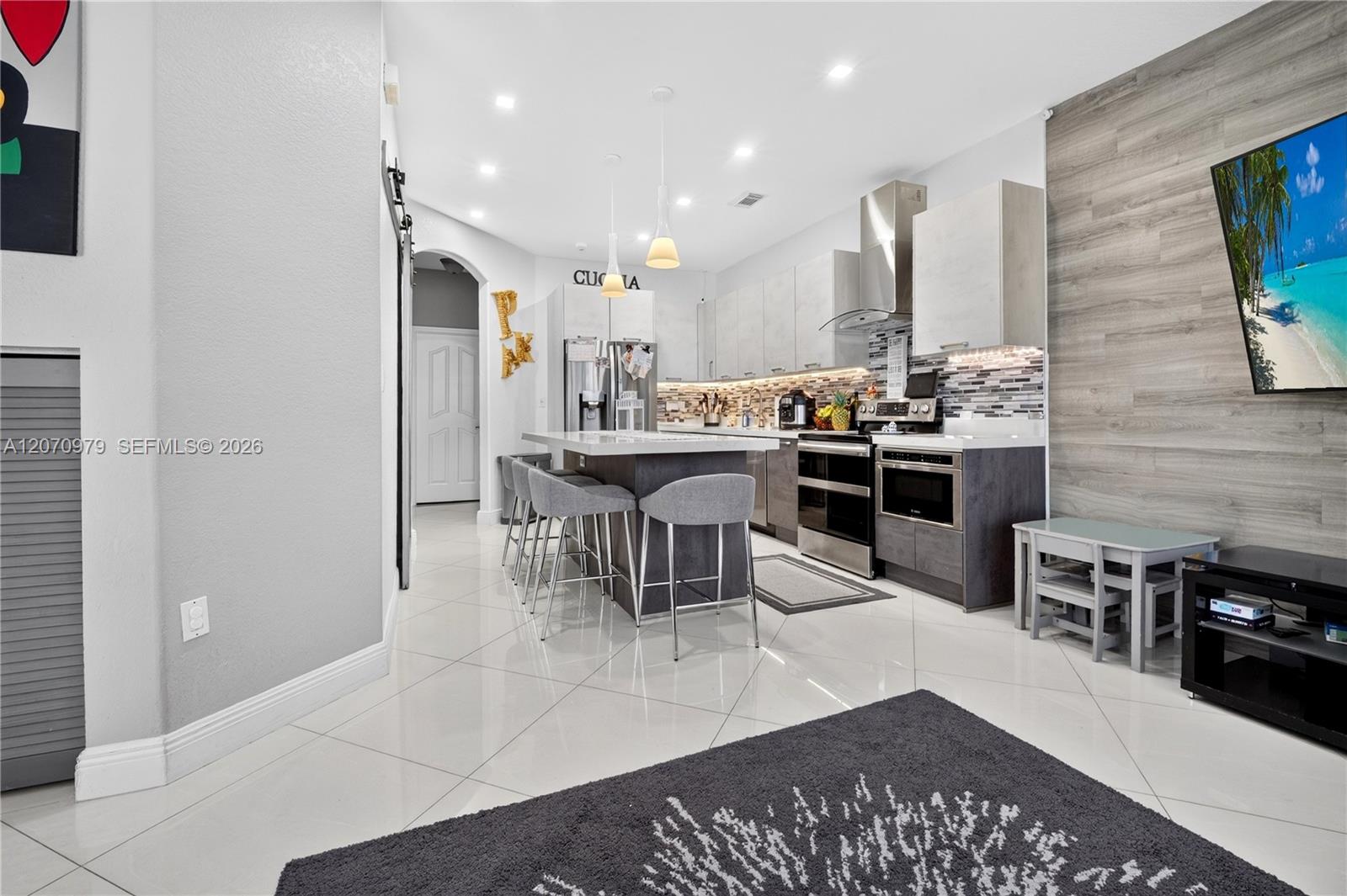 8061 NW 114th Pl # 8061 View 6