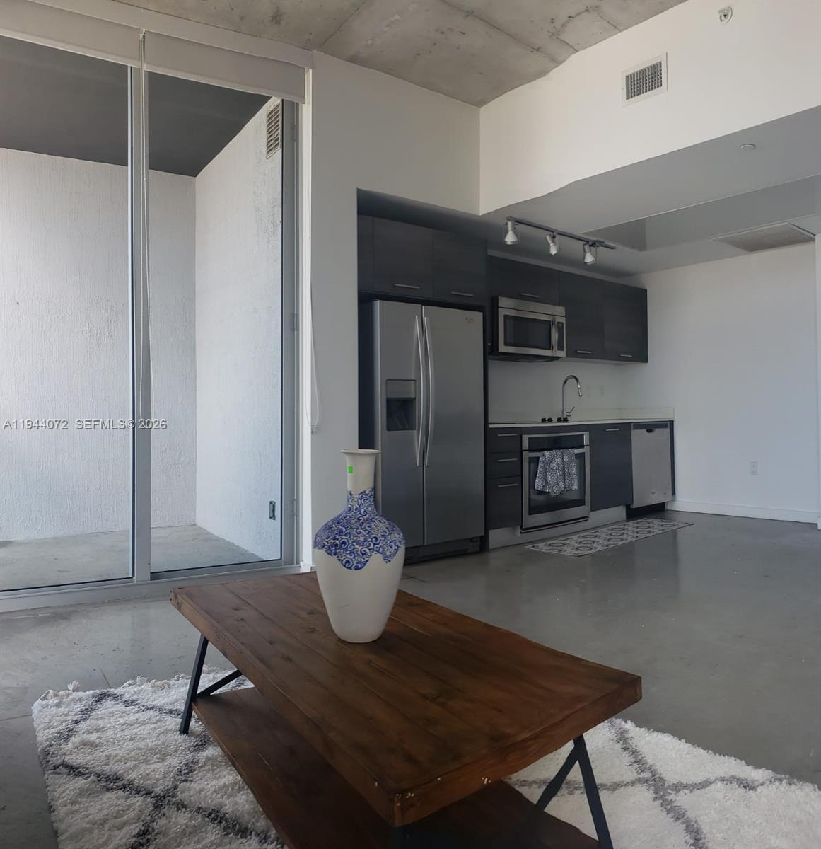 151 SE 1st St # 3404 — Photo 4