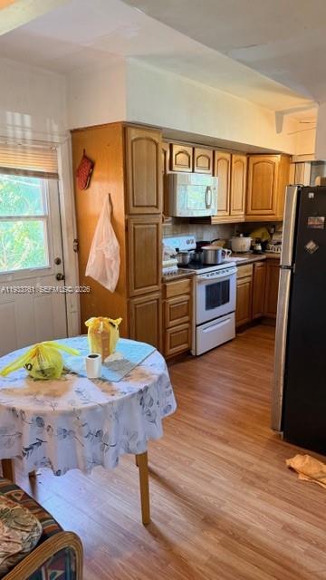 1100 NE 110th St — Photo 3