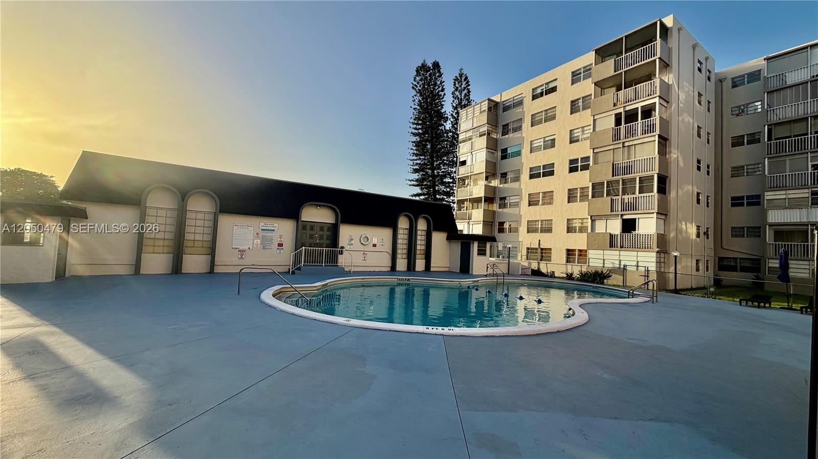 16450 Miami Dr # 103, North Miami Beach FL 33162